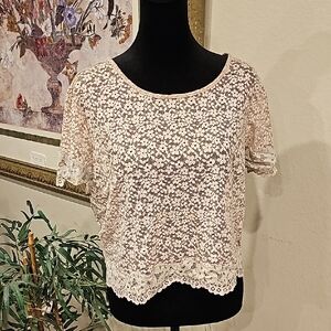Floral Lace Women’s Top - Cream